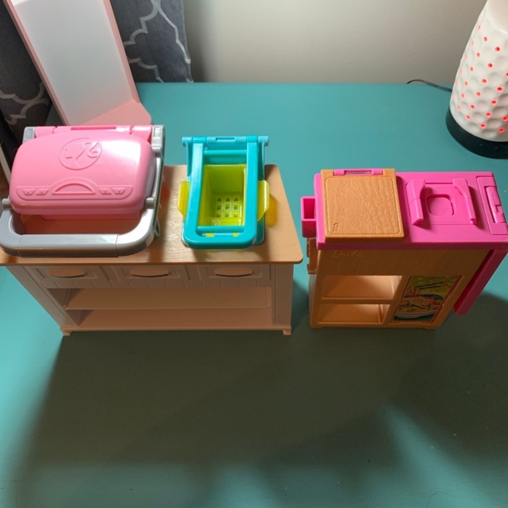 Barbie Playdoh Kitchen and Noodle Maker Set